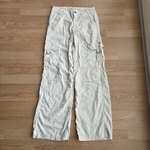 AMERICAN EAGLE Cream Wide Leg Cargos